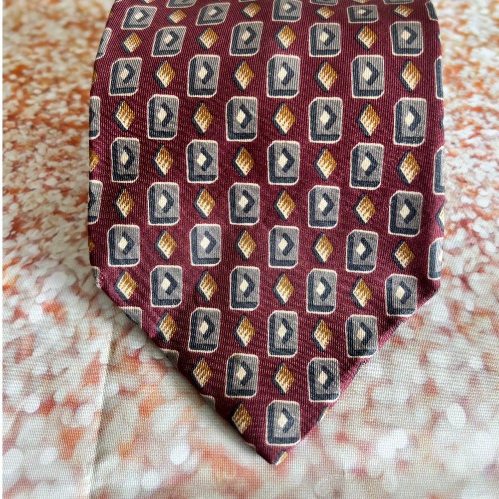 Accent Isaac Zeker Men's Necktie Burgundy Geometric Diamond Silk‎